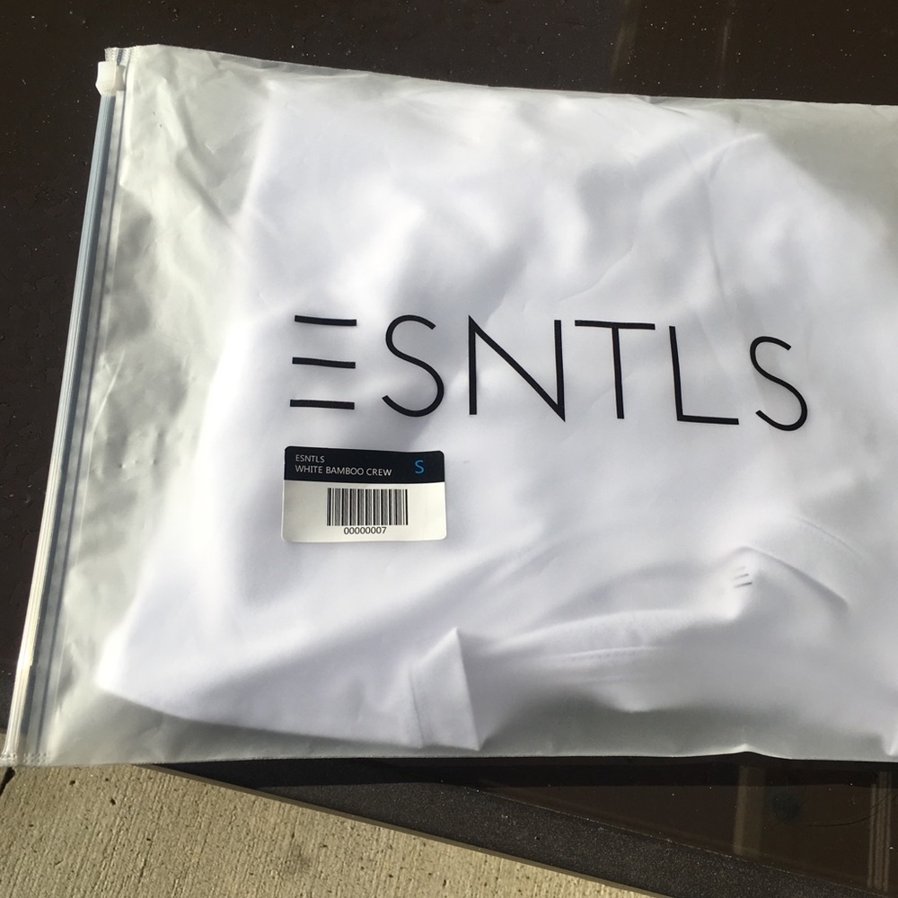 ESNTLS White Crew Neck T Shirt (small) brand new!